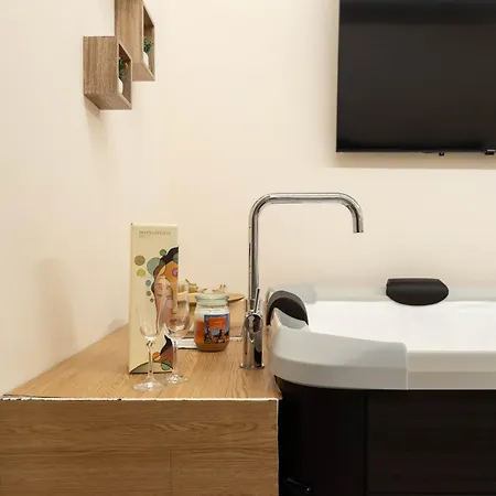 Ferienhaus Desiree Luxury House- Vasca Idromassaggio Catania