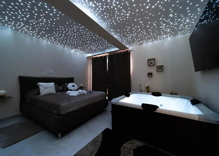 Desiree Luxury House- Vasca Idromassaggio