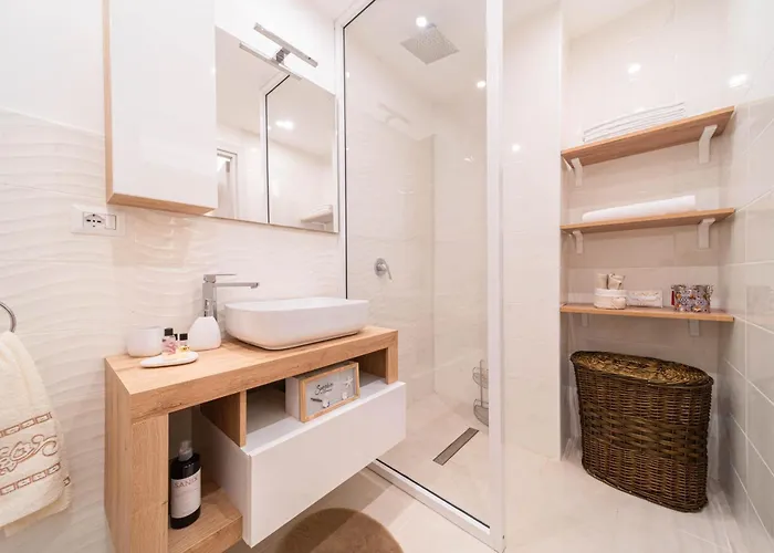 Feriehus Desiree Luxury House- Vasca Idromassaggio Catania