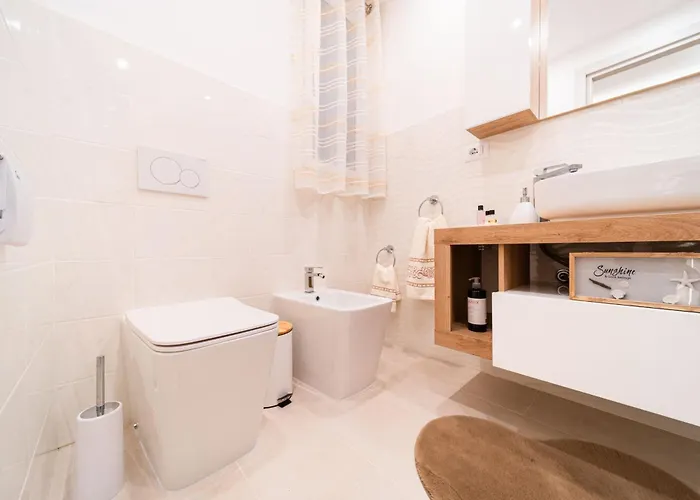 Desiree Luxury House- Vasca Idromassaggio Feriehus Catania