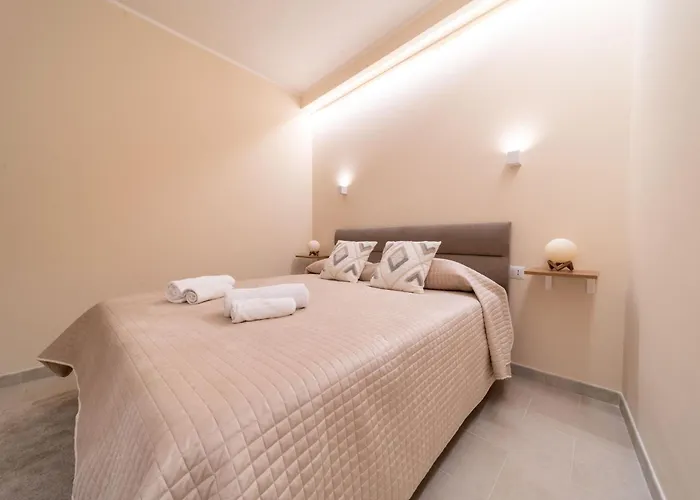 Feriehus Desiree Luxury House- Vasca Idromassaggio Catania
